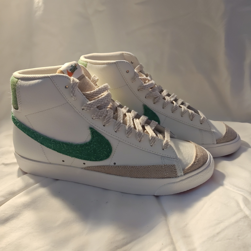Nike Blazer Mid '77 Vintage Sail and Stadium Green